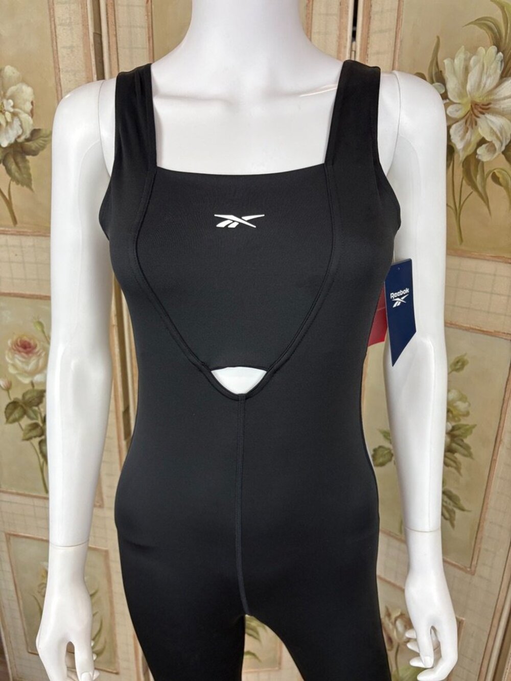 NWT Reebok Full Body Jumpsuit - Picture 2 of 6